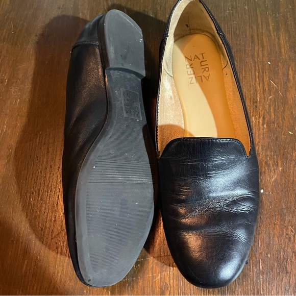 Naturalized Black leather loafers size 7M - Picture 4 of 7